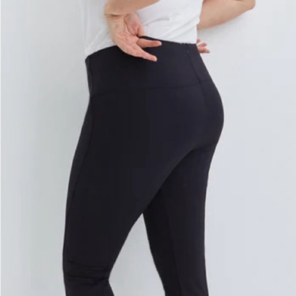 Brand New Veronica Beard scuba suit pants.